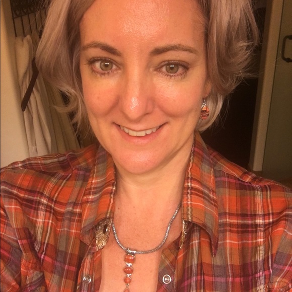 Meet your Posher, Nina - Picture 3 of 3